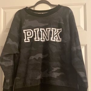 PINK camo sweatshirt (like new)